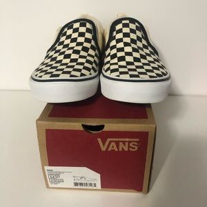 Vans slip ons size 5